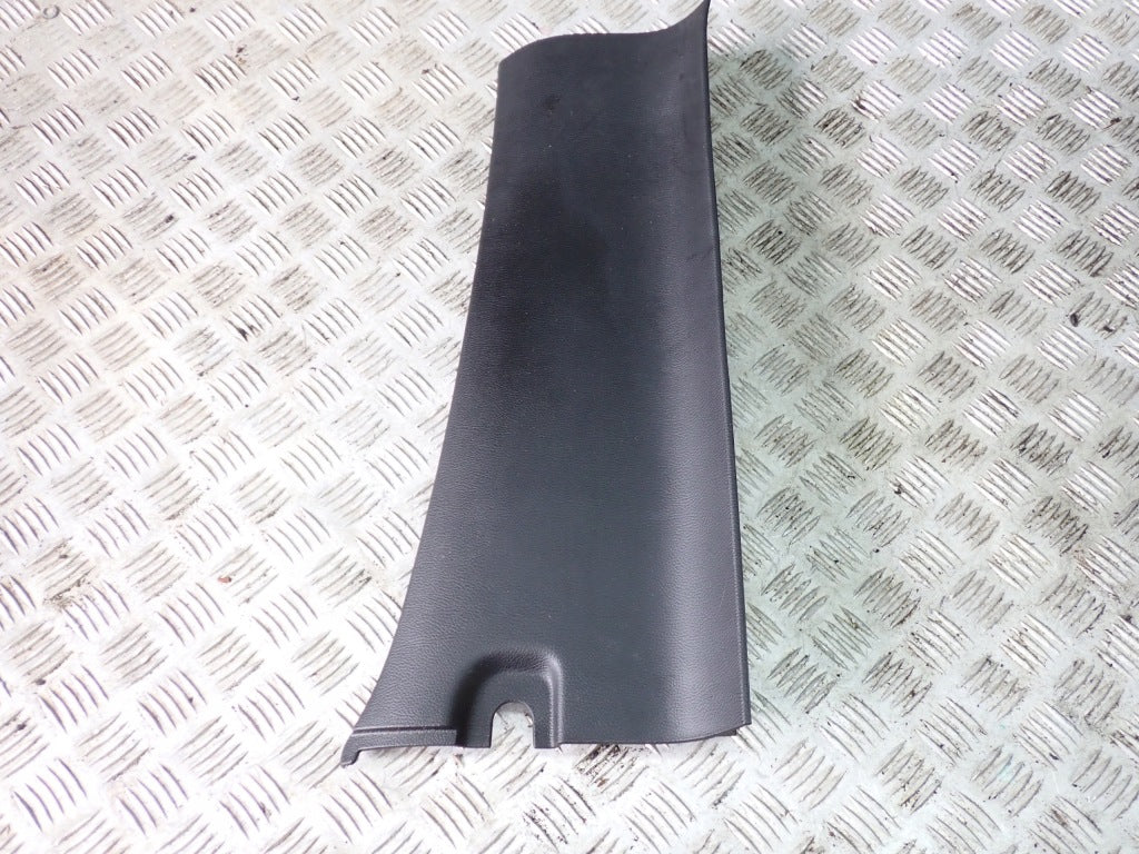 2021 Dodge RAM Crew Cab Rear A-pillar Cover