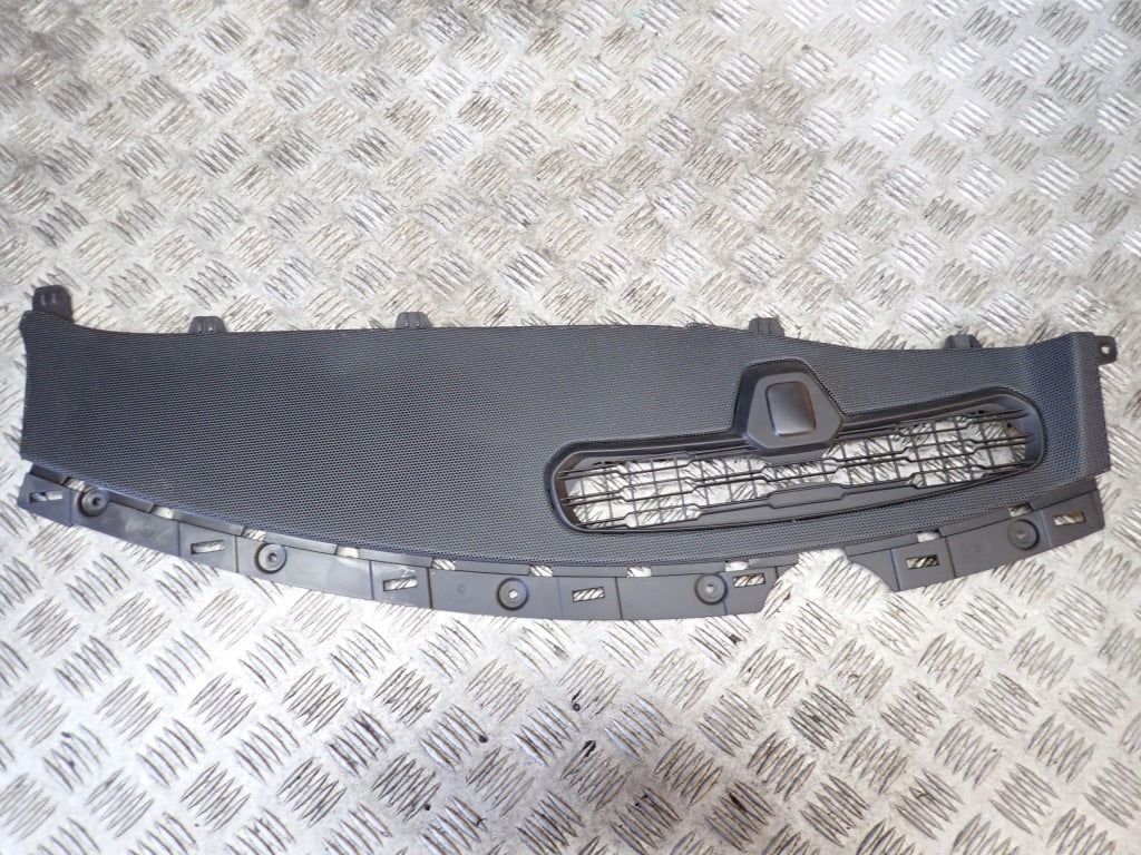 Cockpit Board Cover Trim Grille Chevrolet Corvette C8 2010-