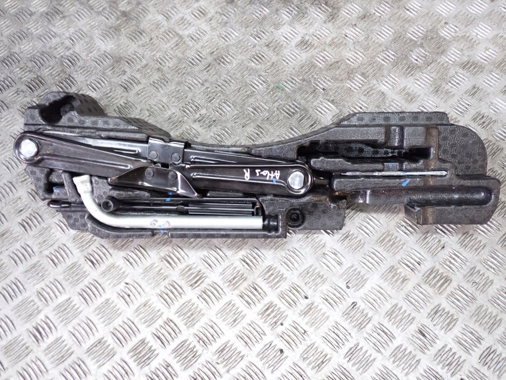 Jack Wheel Wrench Set Volkswagen VW Atlas Cross Sport 2022