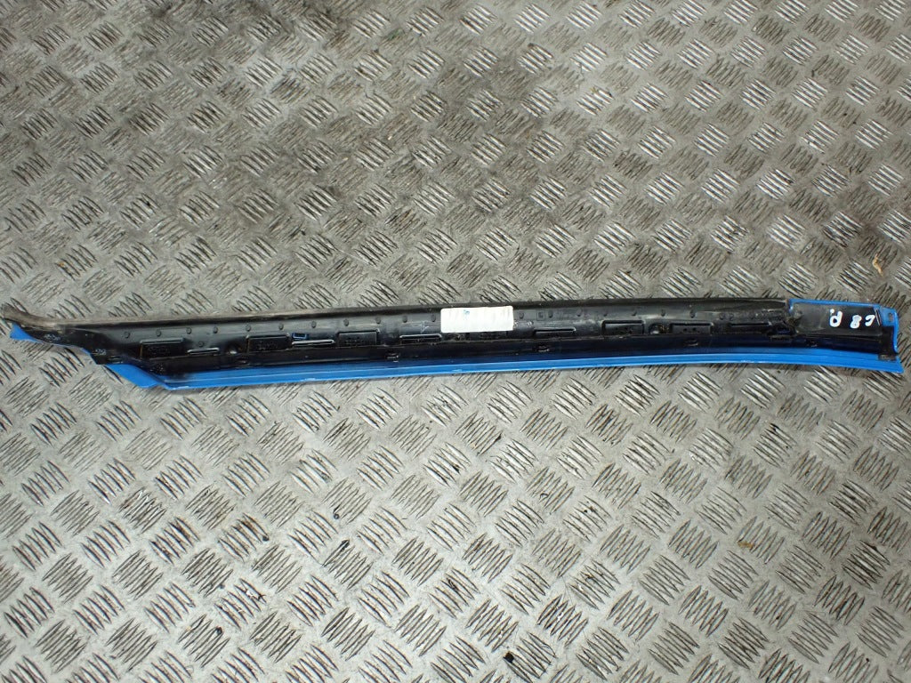 Right Front Exterior Pillar Trim Chevrolet Corvette C8 Coupe 2020-