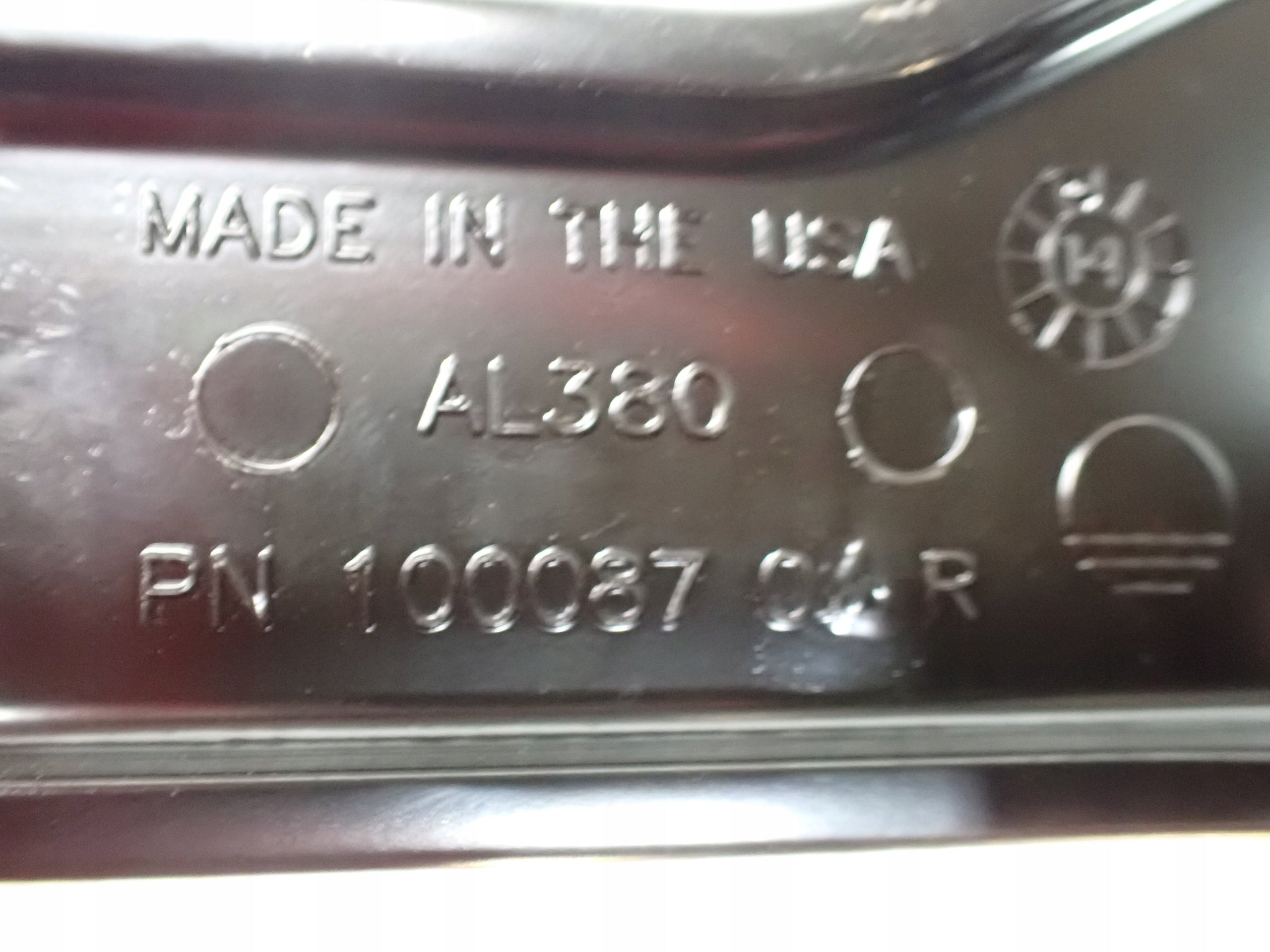 Zawias Klapy Dachu Prawy Chevrolet Corvette C7 3LT Cabrio 2014-