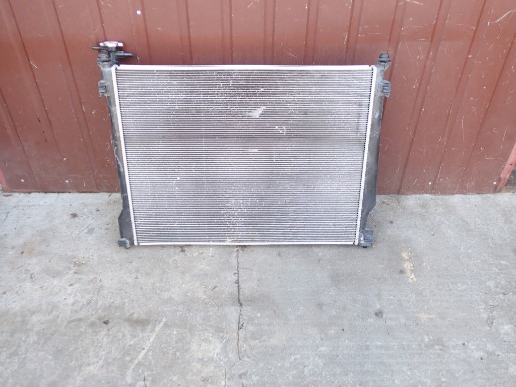 Water Radiator Toyota Sienna XL40 2.5 Hybrid 2021-