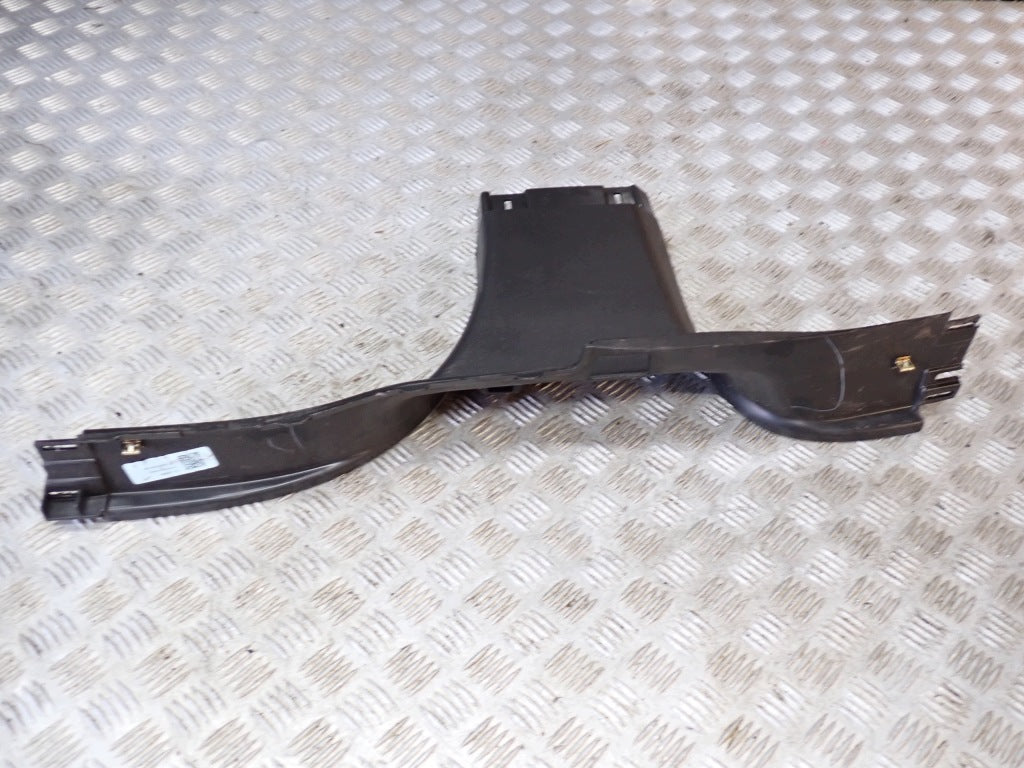 Right Center Pillar Cover Chevrolet Tahoe Suburban Yukon Escalade 21-