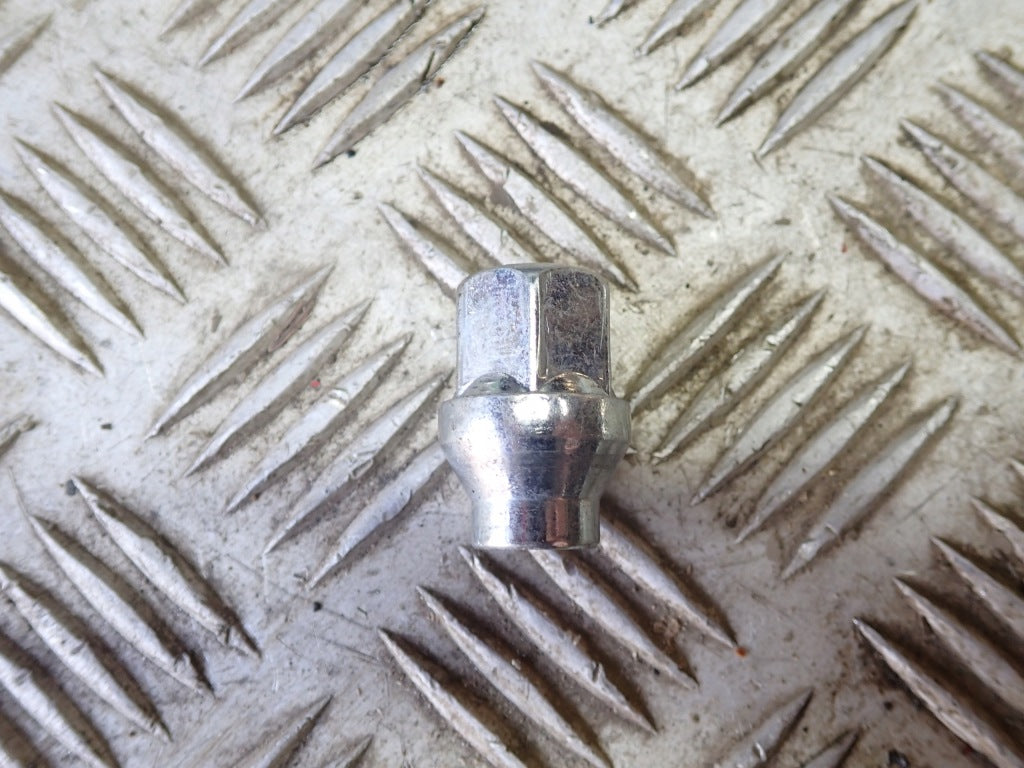 2022 Toyota Tundra Wheel Nut Bolt
