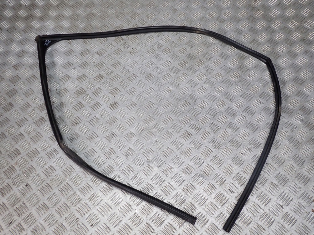 Right Front Door Seal Honda Pilot Acura MDX 2022-