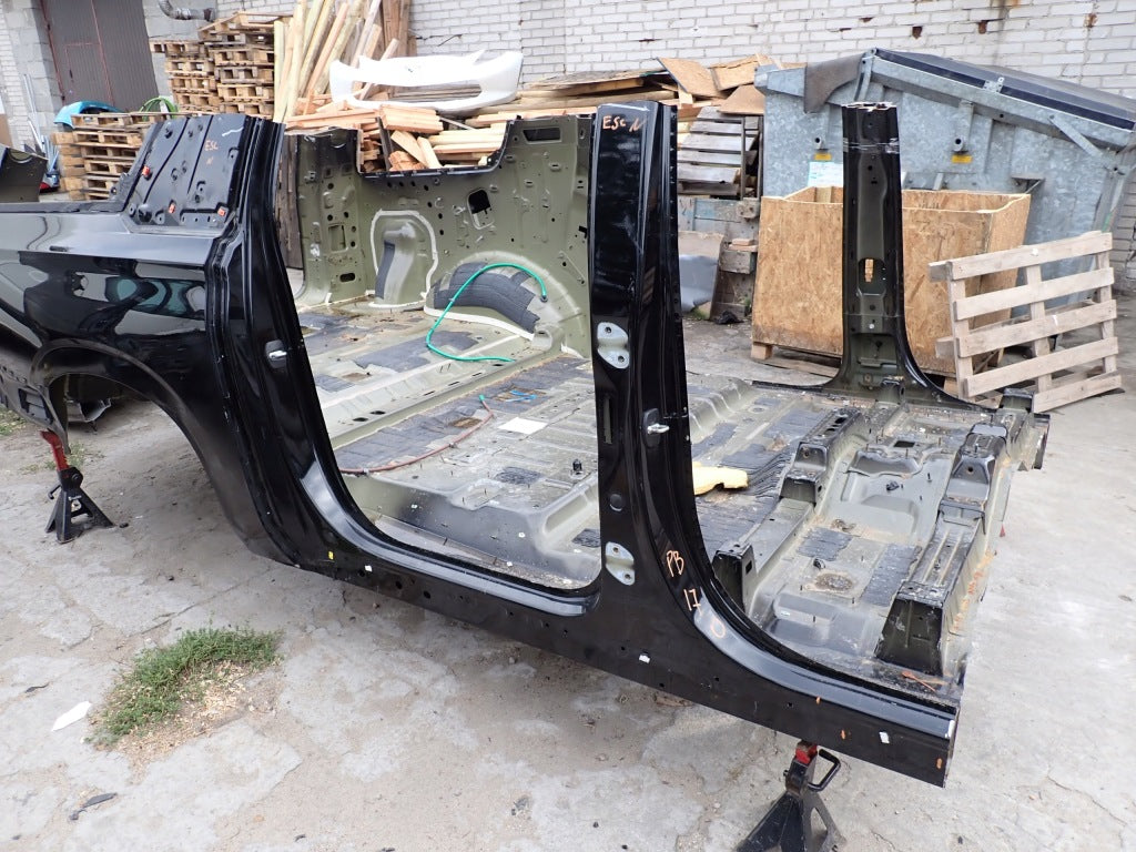 Słupek Środkowy Próg Prawy Cadillac Escalade ESV Suburban GMC Yukon XL 21-