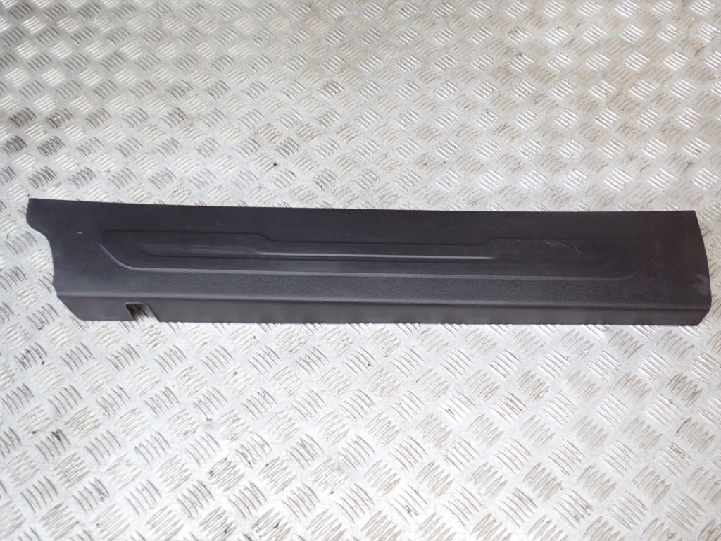 Listwa Osłona Progu Lewa Tylna Lewy Tył Kia Carnival LX 3.5 KA4 2020-