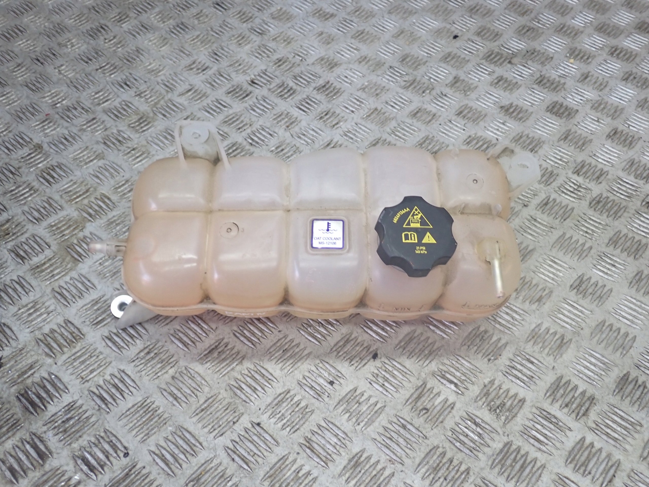 Zbiorniczek Wyrównawczy Płynu Chłodniczego Dodge RAM V 3.0 Diesel 2019-