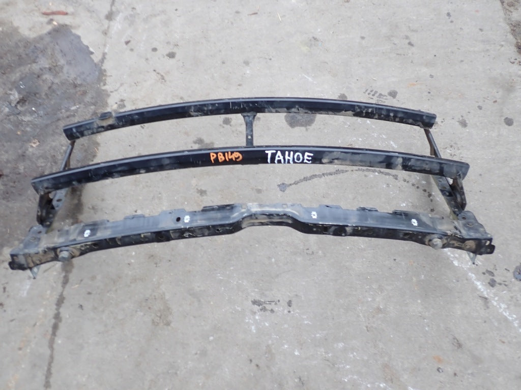 Wzmocnienie Przednie Atrapy Pas Przedni Chevrolet Tahoe Suburban Yukon 21-