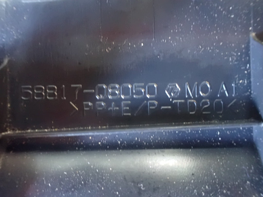 Osłona Podłokietnika Prawa Toyota Sienna XL40 2021