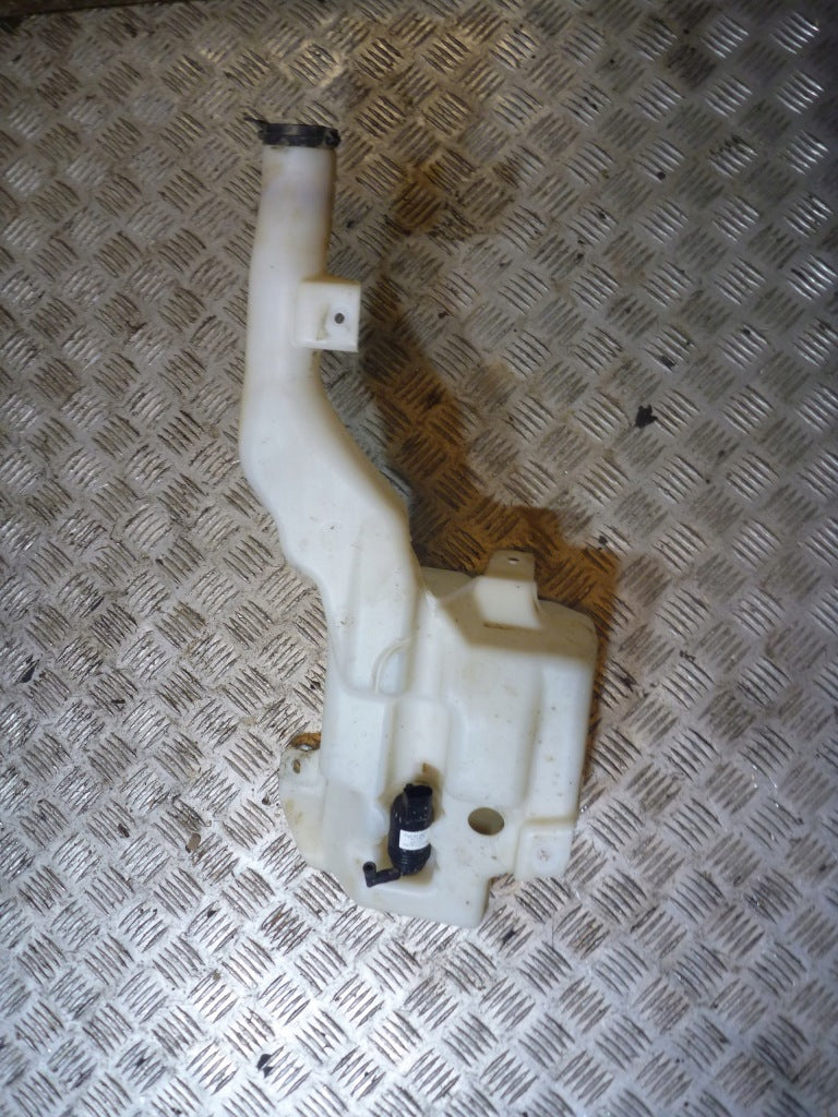2014 Chevrolet Silverado Windshield Washer Reservoir