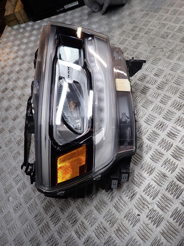 Right Front Led Lamp Silver Set Dodge RAM V Rebel Laremie 2019-