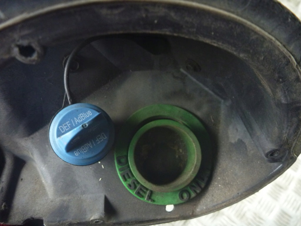 Adblue Ecodiesel Fuel Filler Dodge Ram 09-