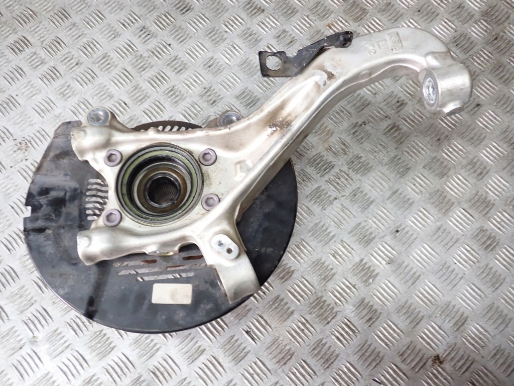 Zwrotnica Kpl. Piasta Lewa Toyota Tundra Sequoia SR5 TRD 4x4 2022-
