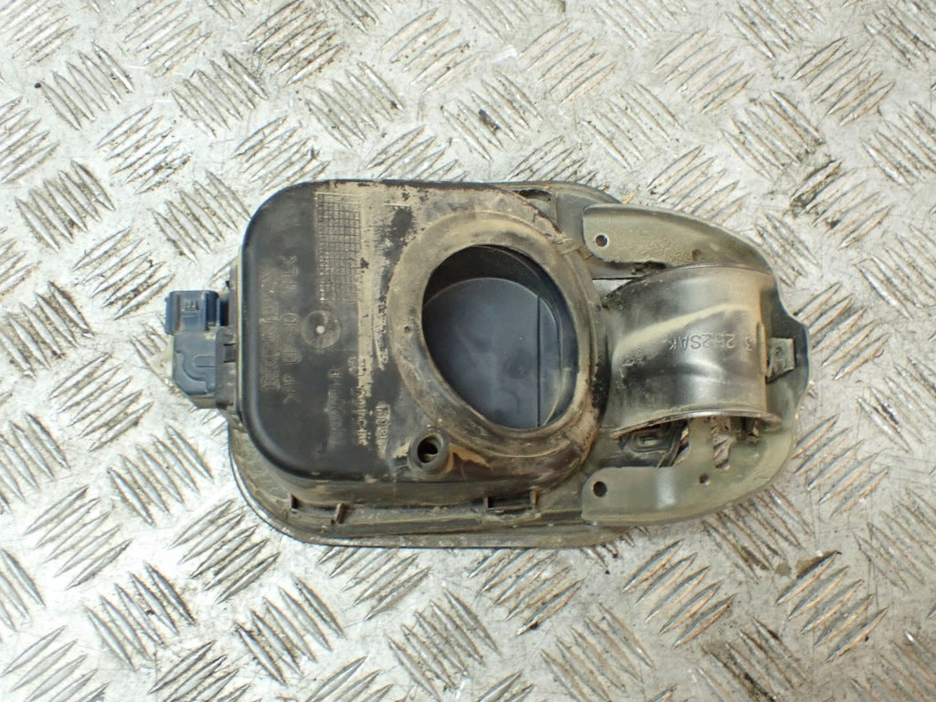 Honda Odyssey 2018 Fuel Filler Flap