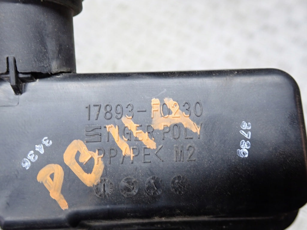 Rura Wąż Filtra Powietrza Rezonator Szumów Toyota Sienna XL40 2021