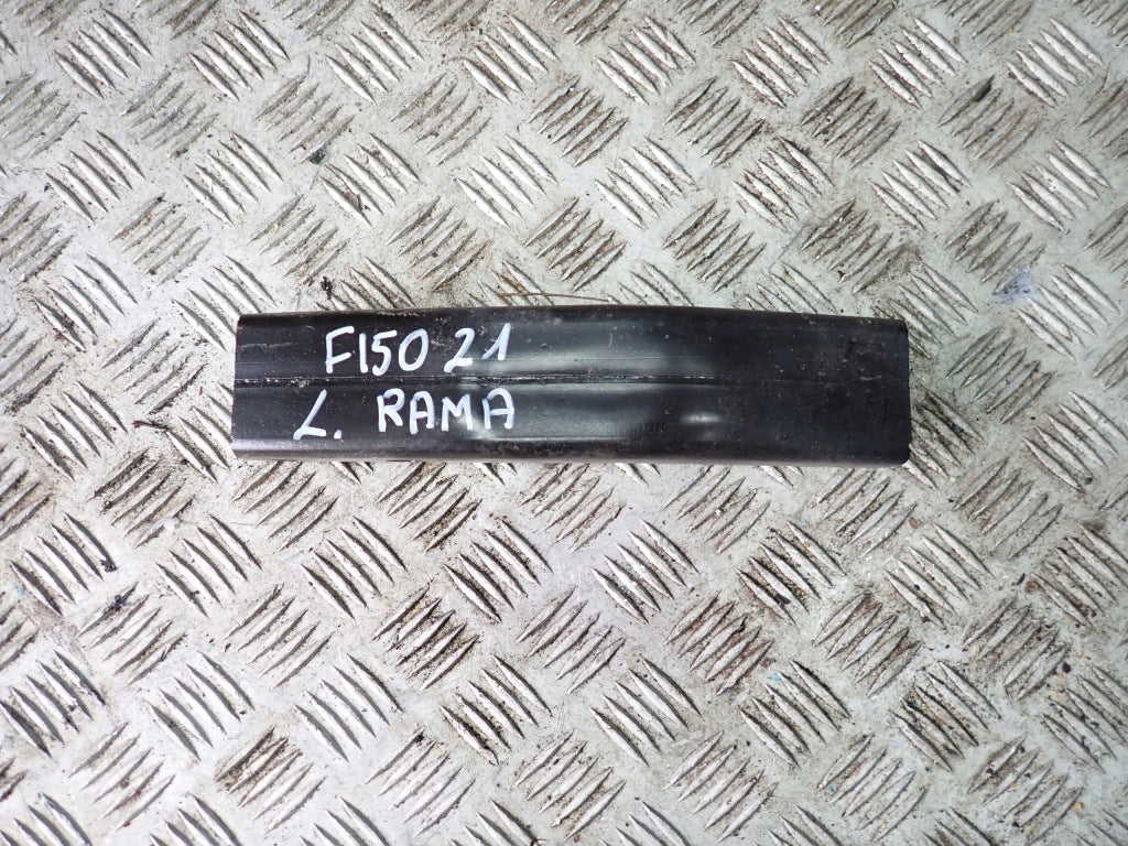 Mocowanie Wspornik Kieł Ramy Ford F150 2021-