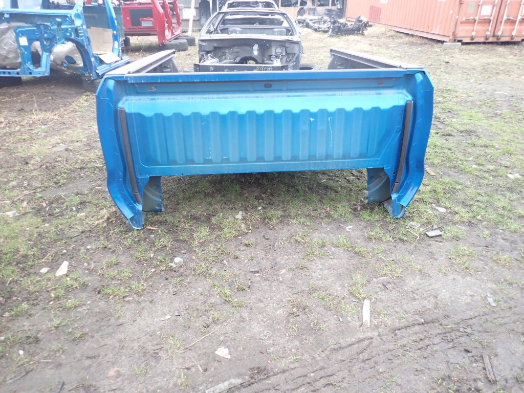 Paka Buda Zabudowa Tylna 5.9ft 180cm Chevrolet Silverado 2022