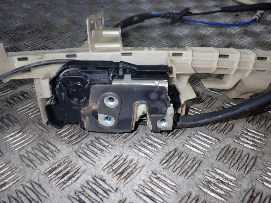 Zamek Drzwi Prawy Przód Przedni Ford F150 2021-