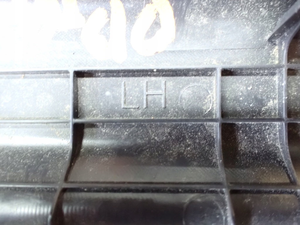 Listwa Osłona Progu Lewa Przednia Kia Carnival LX 3.5 KA4 2020-