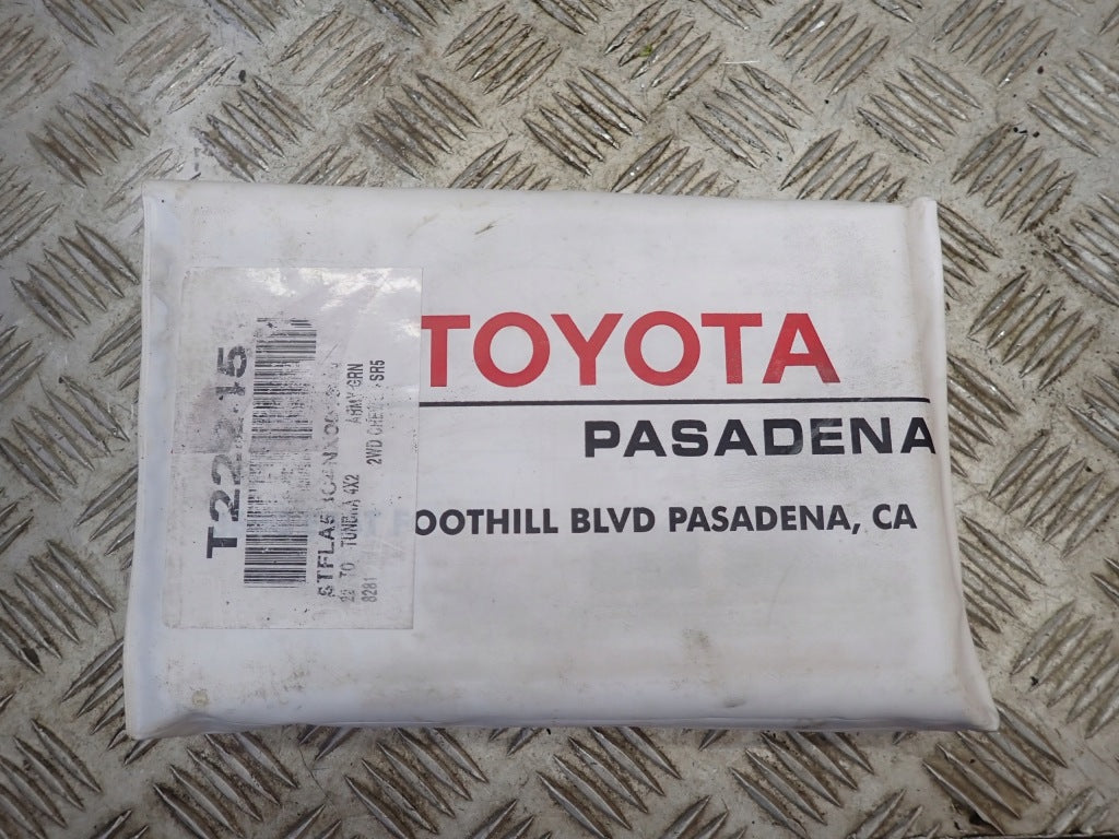 Instrukcja Książka Przeglądów Etui Dokumentacja Auta Kpl. Toyota Tundra 22-