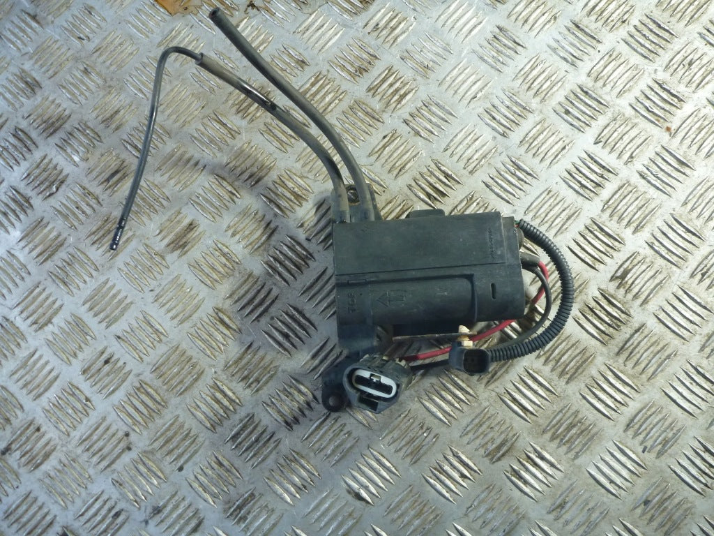 Cadillac Escalade Windshield Washer Heater 2007-