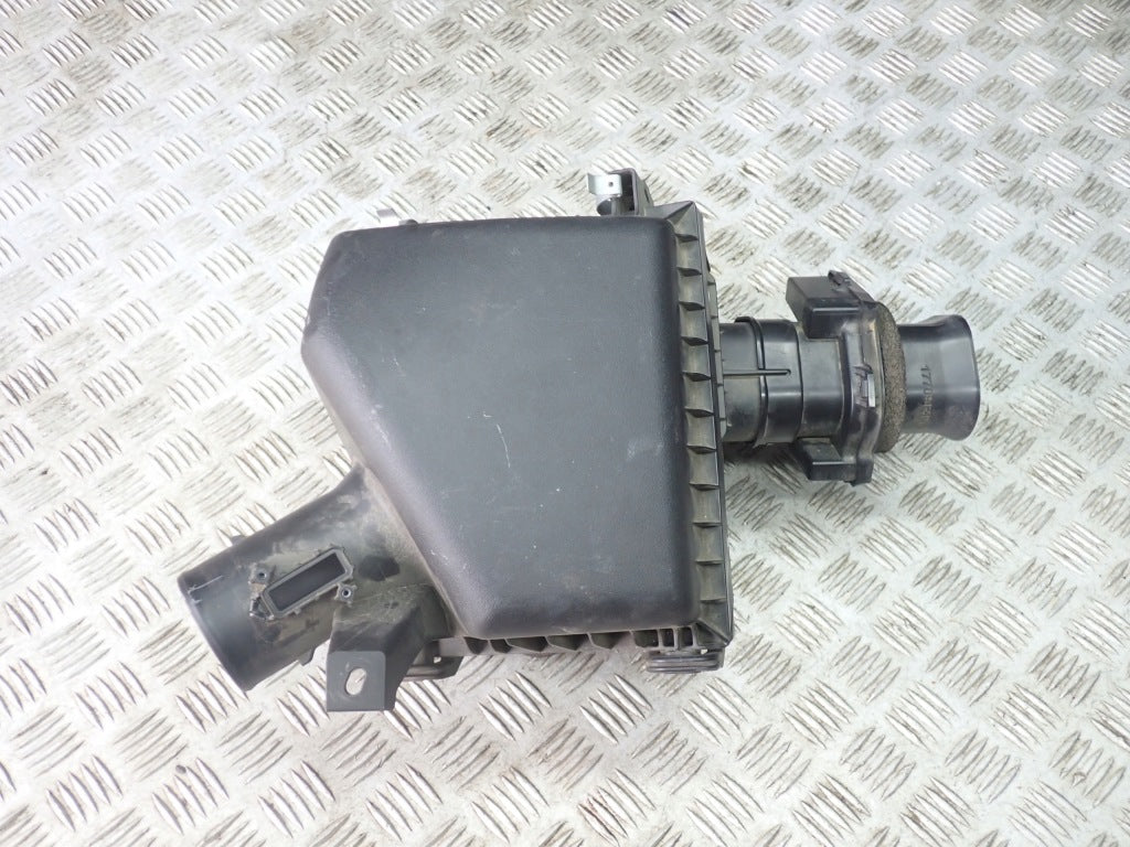 Obudowa Filtra Powietrza Prawa Toyota Tundra 3.4 2022-