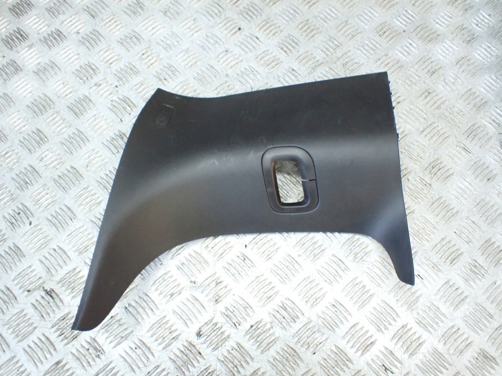 Osłona Słupka Tylna Lewa Jeep Wagoneer Grand Wagoneer WS 5.7 22-