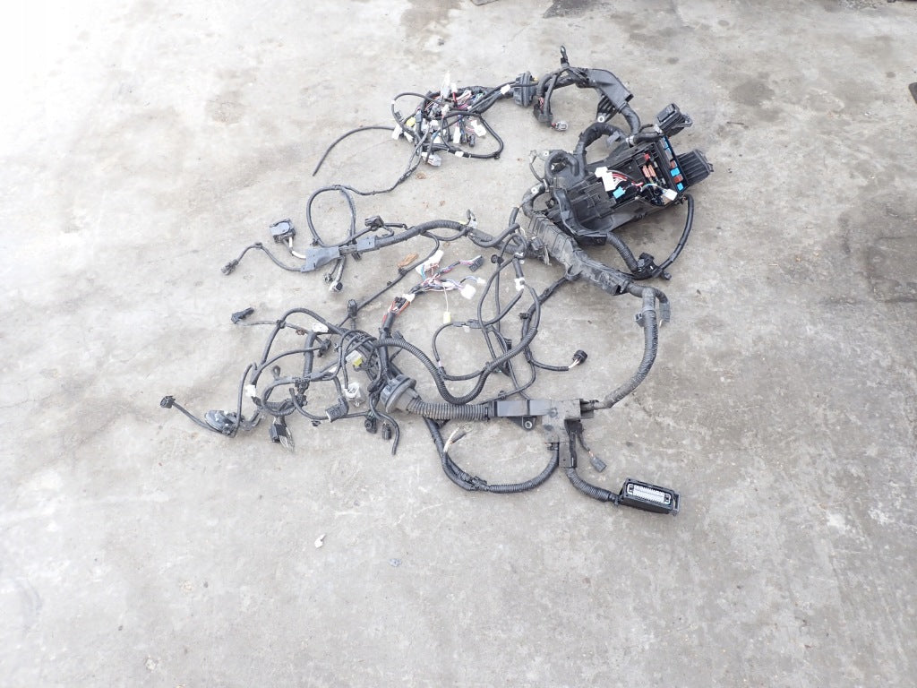 Wiązka instalacyjna do grodzi komory silnika Toyota Sienna XL40 2021- marki Autolandparts, widoczna na zdjęciu