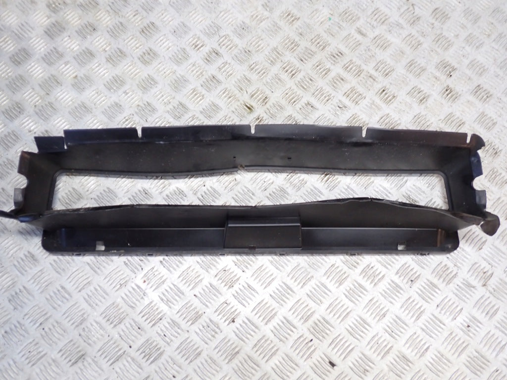 Kierownica Powietrza Dolna Wlot Ford Explorer 20-