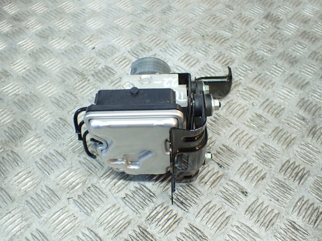Pompa ABS ESP Hamulcowa Toyota Tundra 3.4 2022-