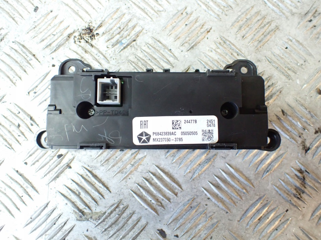 Panel Klimatyzacji Tylny Tył Jeep Grand Cherokee WL Grand Wagoneer WS 2022