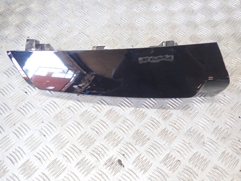 Right Rear Pillar Trim Chevrolet Tahoe Suburban Yukon21-