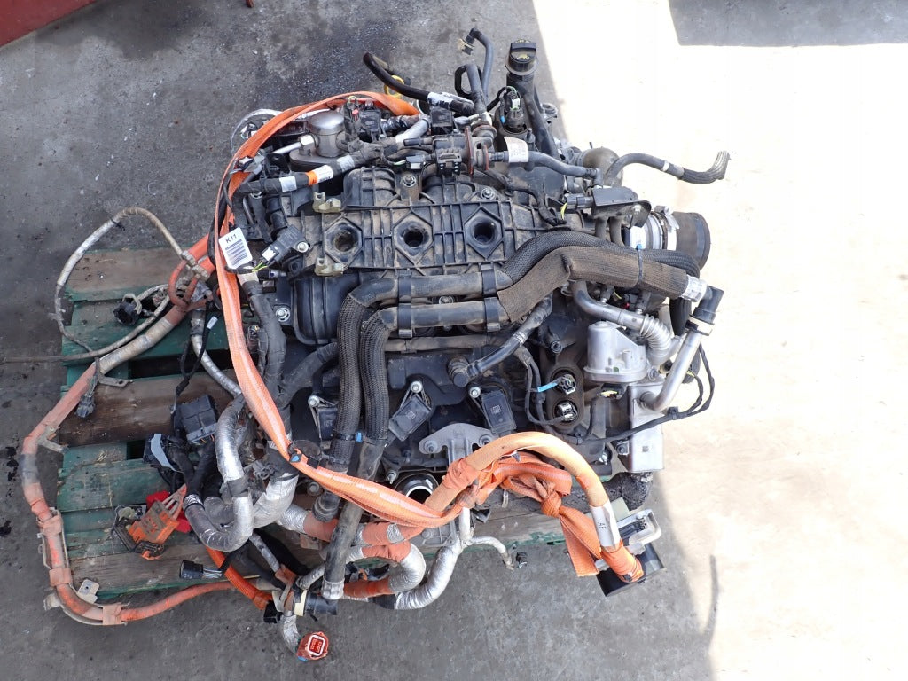 Silnik 3.5 Powerboost Hybrid CEP1 RFF do Ford F150 XLT 2021, widok na kompletny zestaw silnika marki Autolandparts