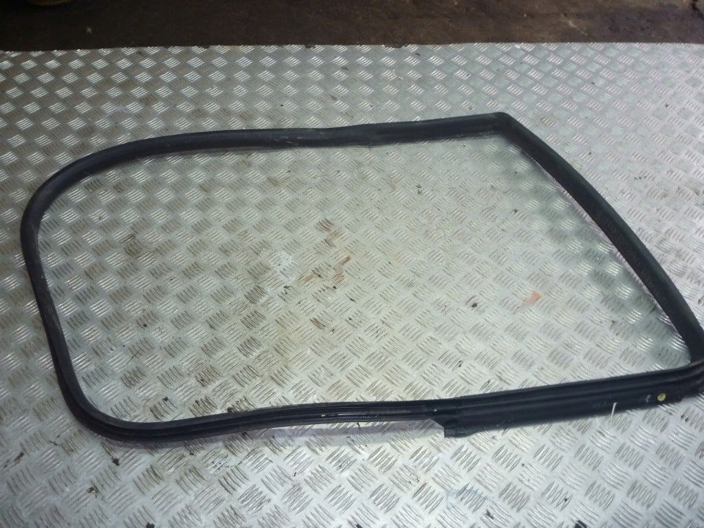 Door Seal Maserati Quattroporte 13-