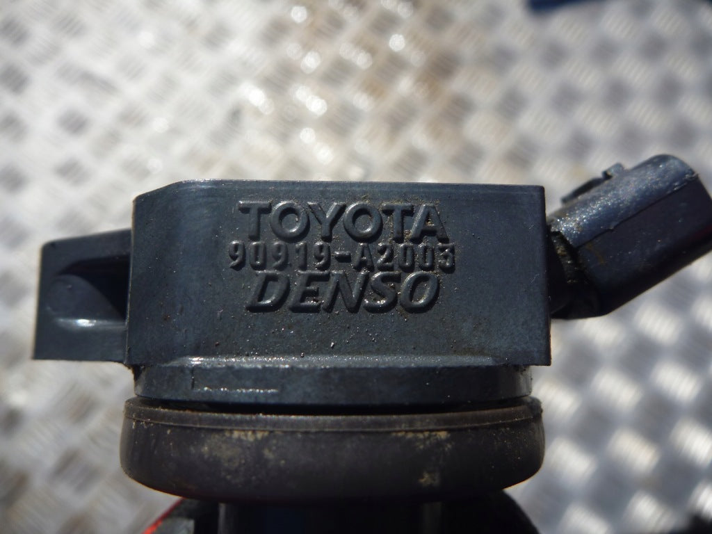 Cewka Toyota Tundra Land Cruiser 200 Sequoia 5.7