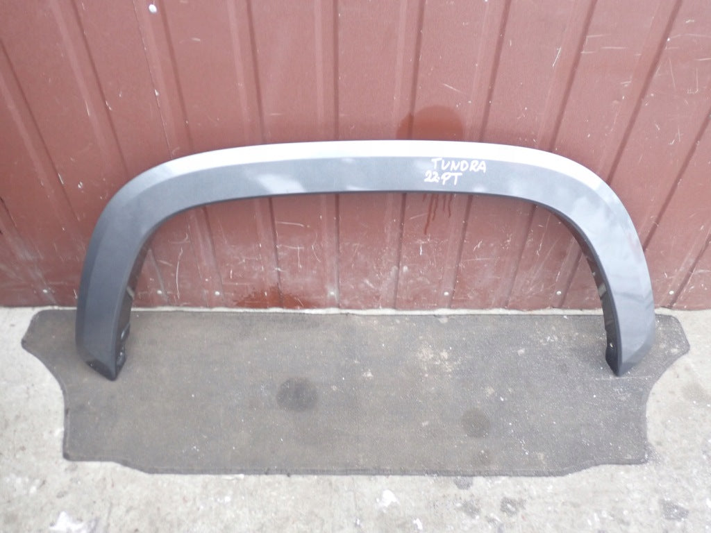 Right Rear Bumper Fender Trim Toyota Tundra Crew Max 2022-