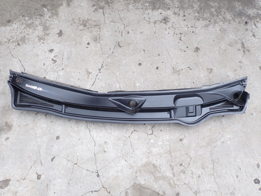 Podszybie Toyota Tundra Sequoia 2022-