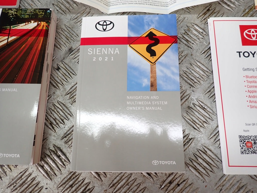 Instrukcja Obsługi Książka Serwisowa Toyota Sienna XL40 2021-
