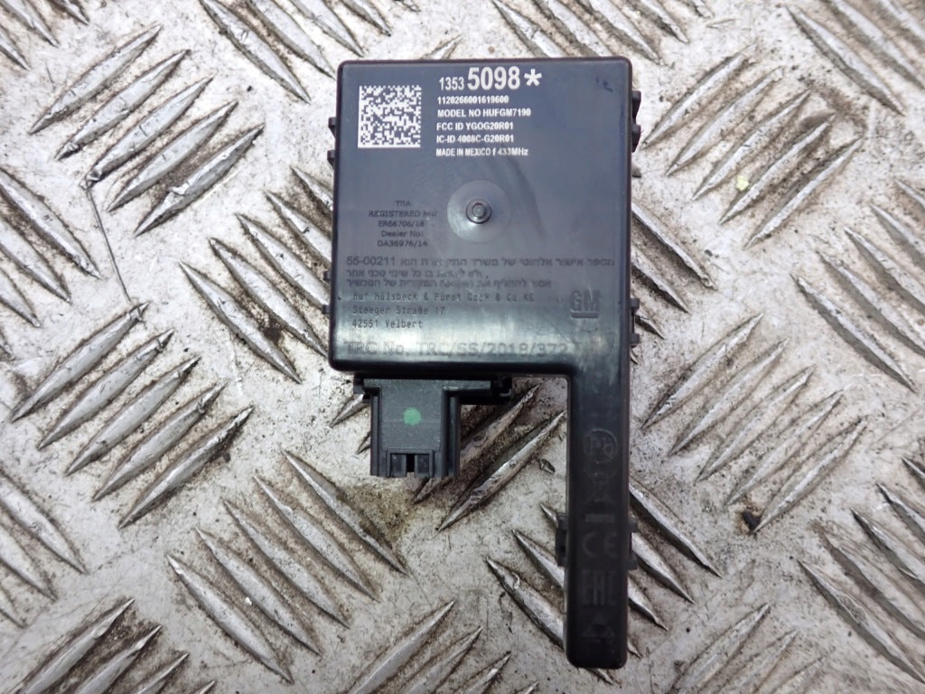Moduł Keyless Smart Key Chevrolet Corvette C8 Suburban Tahoe Escalade 2020