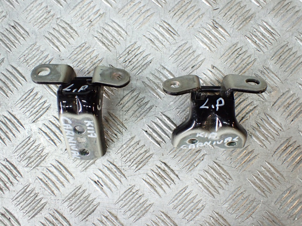 Front Door Hinges Kia Carnival LX KA4 2020-