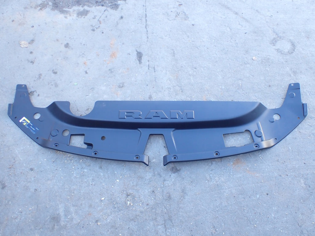 Dodge RAM V 4x4 19- Front Radiator Cover
