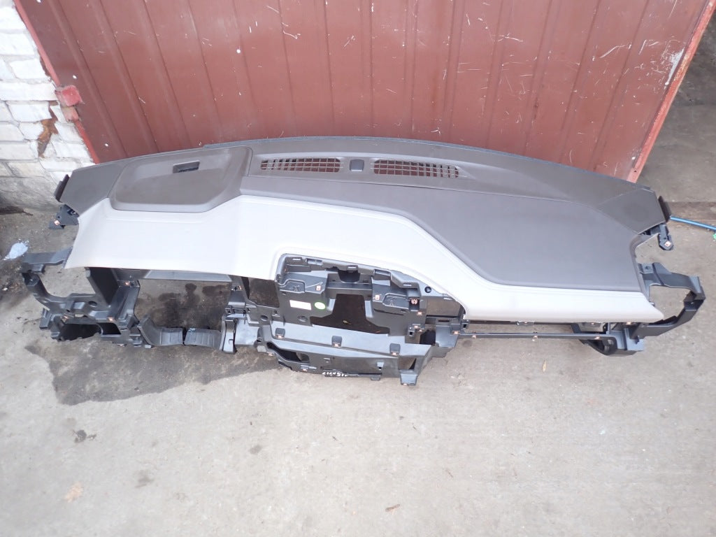 Deska Kokpit Chevrolet Silverado GMC Sierra 2022 LIFT