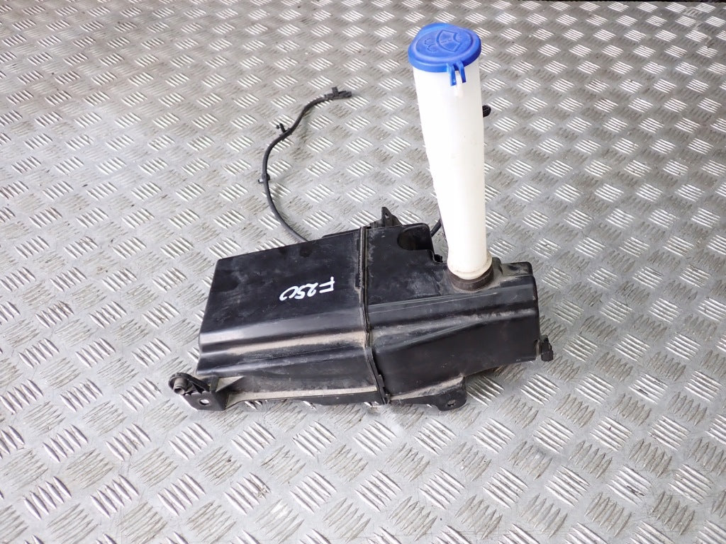 Zbiorniczek Zbiornik Spryskiwaczy Ford F250 F350 6.2 4x4 Super Duty 2021