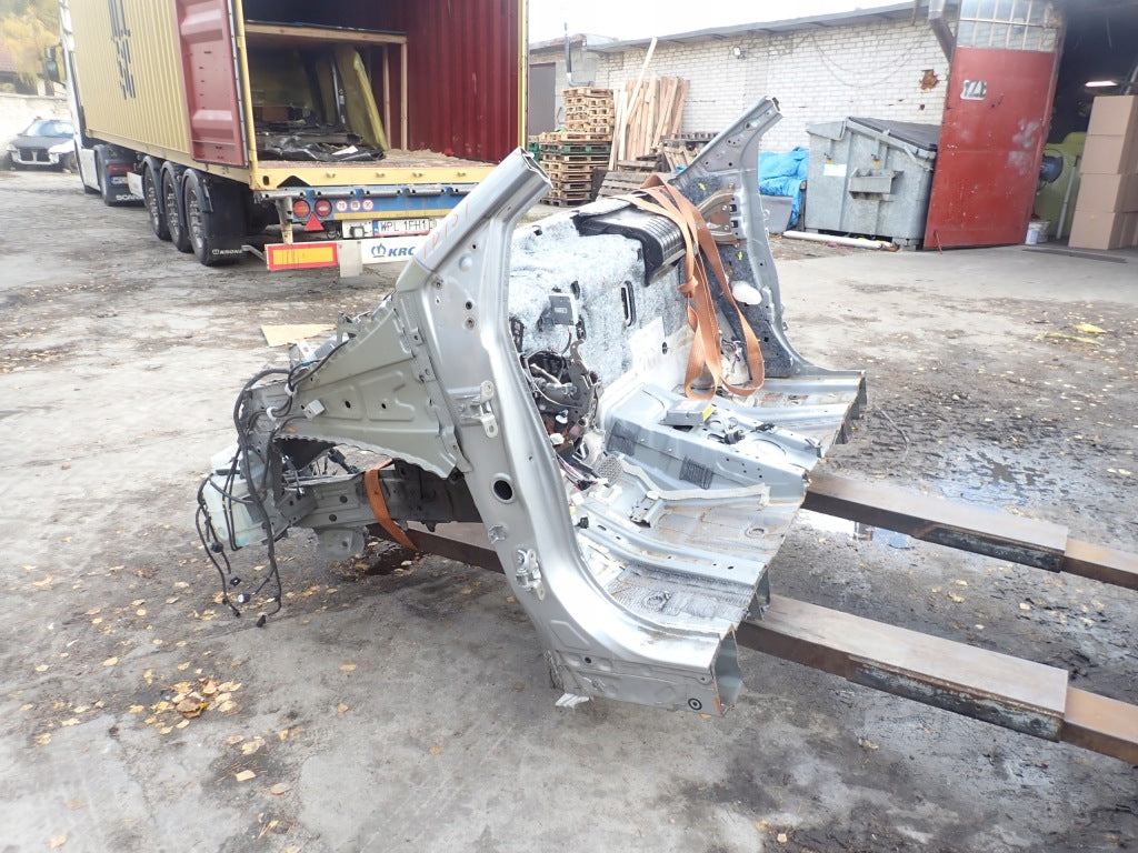 Ćwiartka Lewa Przednia Przód Słupek Podłużnica Toyota Sienna XL40 2021
