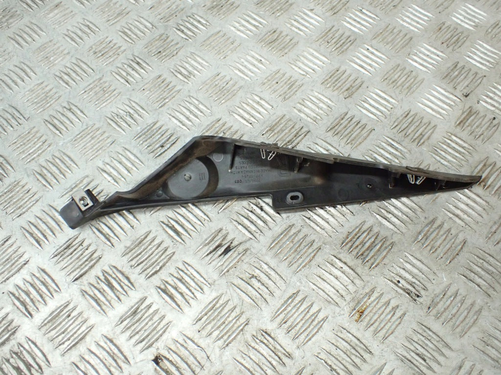 Right Side Window Trim Chevrolet Corvette C7 2014-