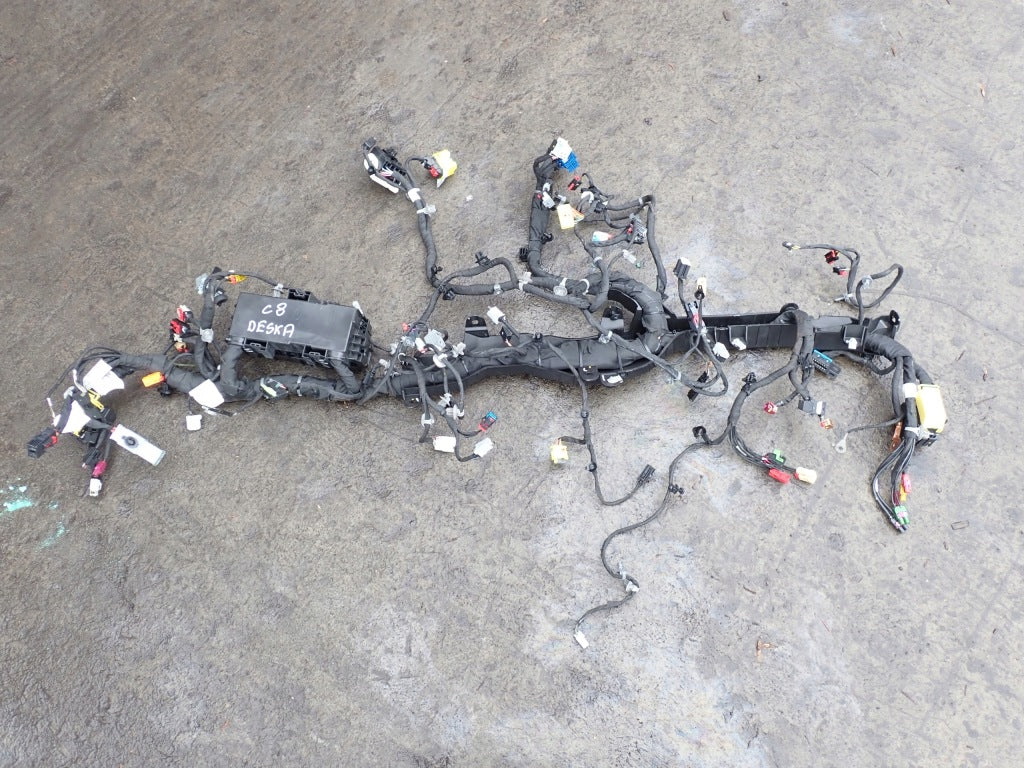 Wiązka Deski Skrzynka Bezpieczników Chevrolet Corvette C8 2020-