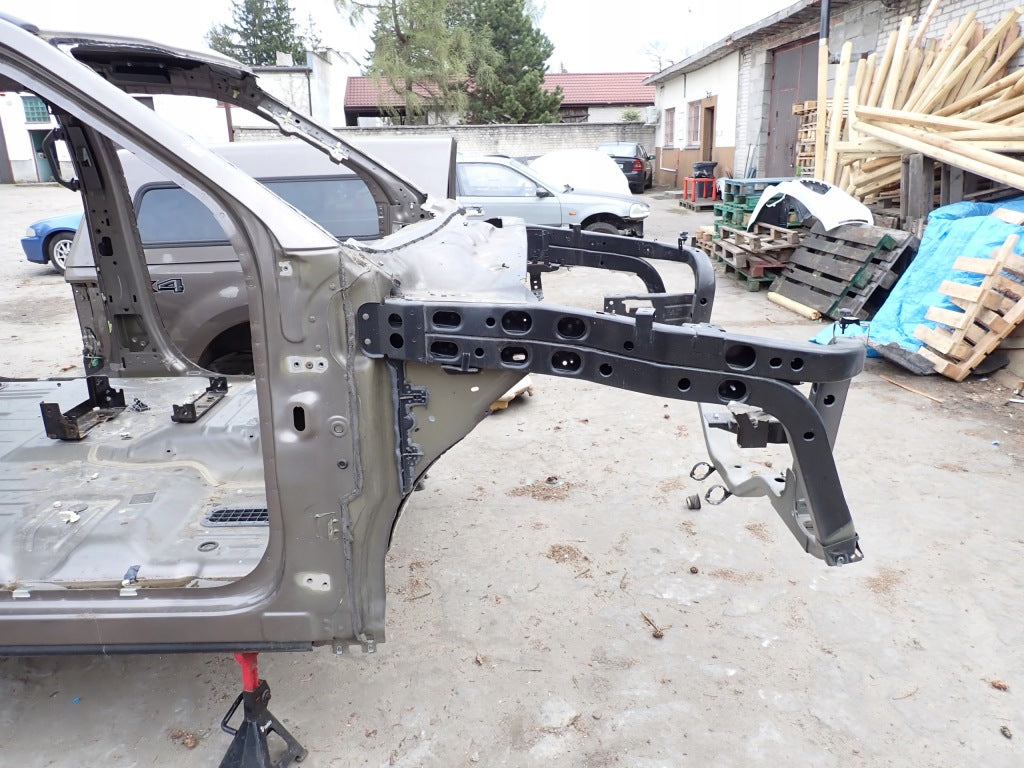 Ćwiartka Prawa Przednia Kieł Baran Okular Słupek Prawy Ford F350 F250 2020-